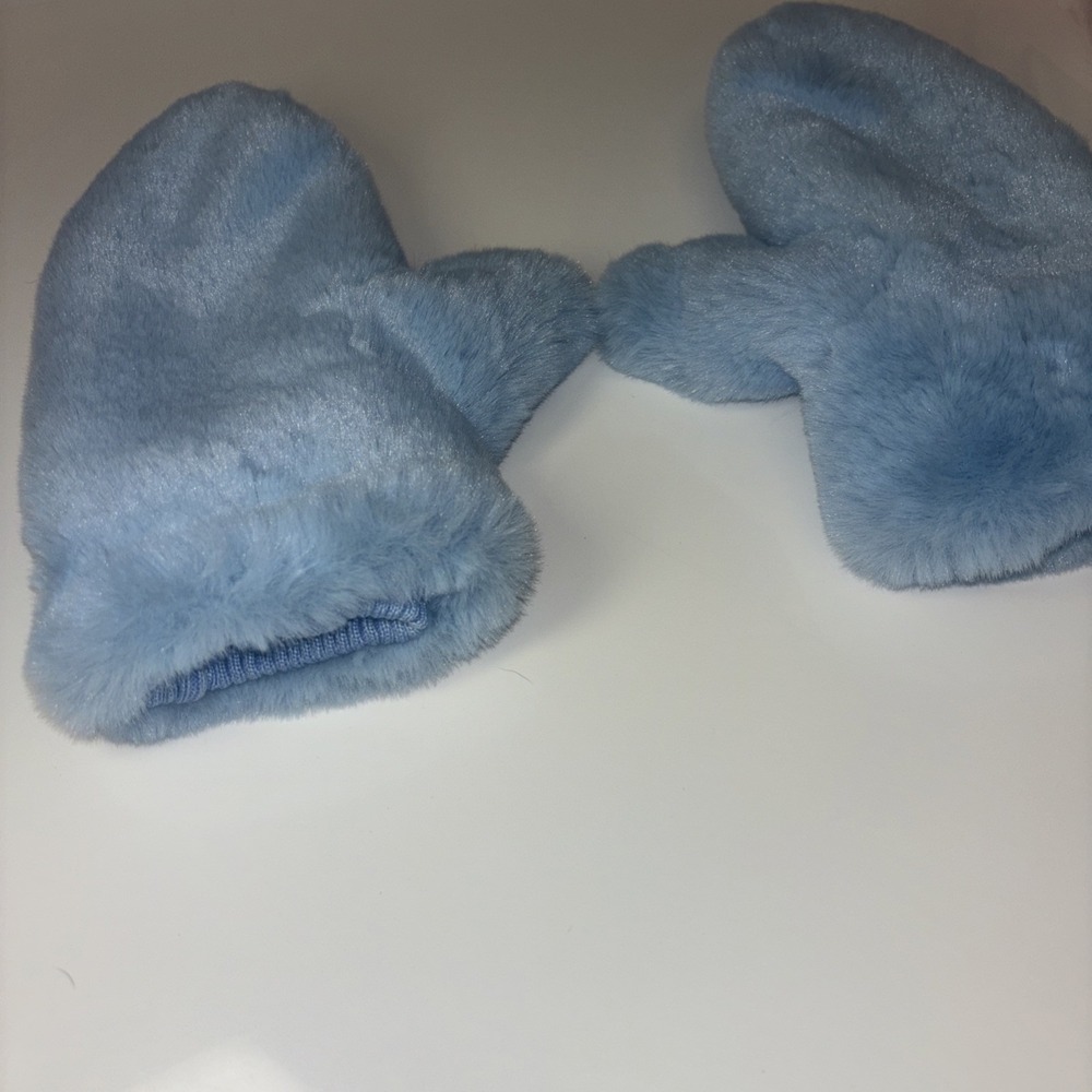 Blue‎ Faux Fur mittens Women's Gloves Sz Small luxury gift winter mittens Fluffy - Picture 2 of 7